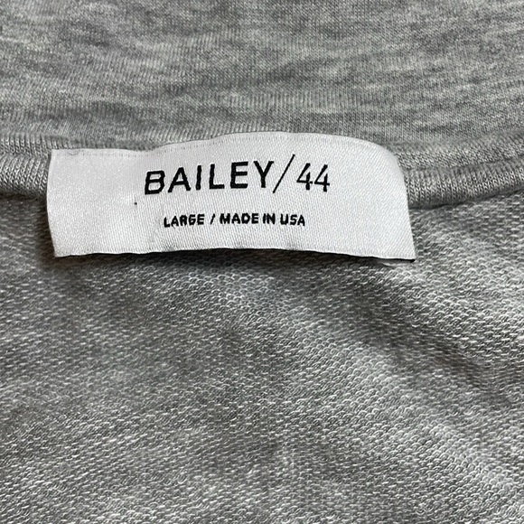 BAILEY/44 Long sleeve v-neck - Picture 6 of 7